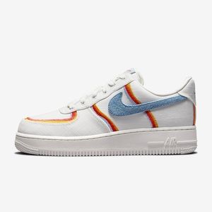 Nike Air Force 1 07 LV8